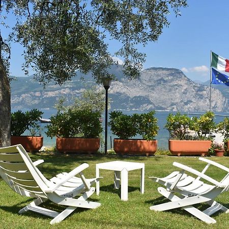 Hotel Garni Vela D'Oro Brenzone sul Garda Exteriör bild