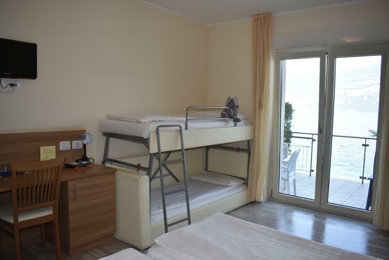 Hotel Garni Vela D'Oro Brenzone sul Garda Exteriör bild